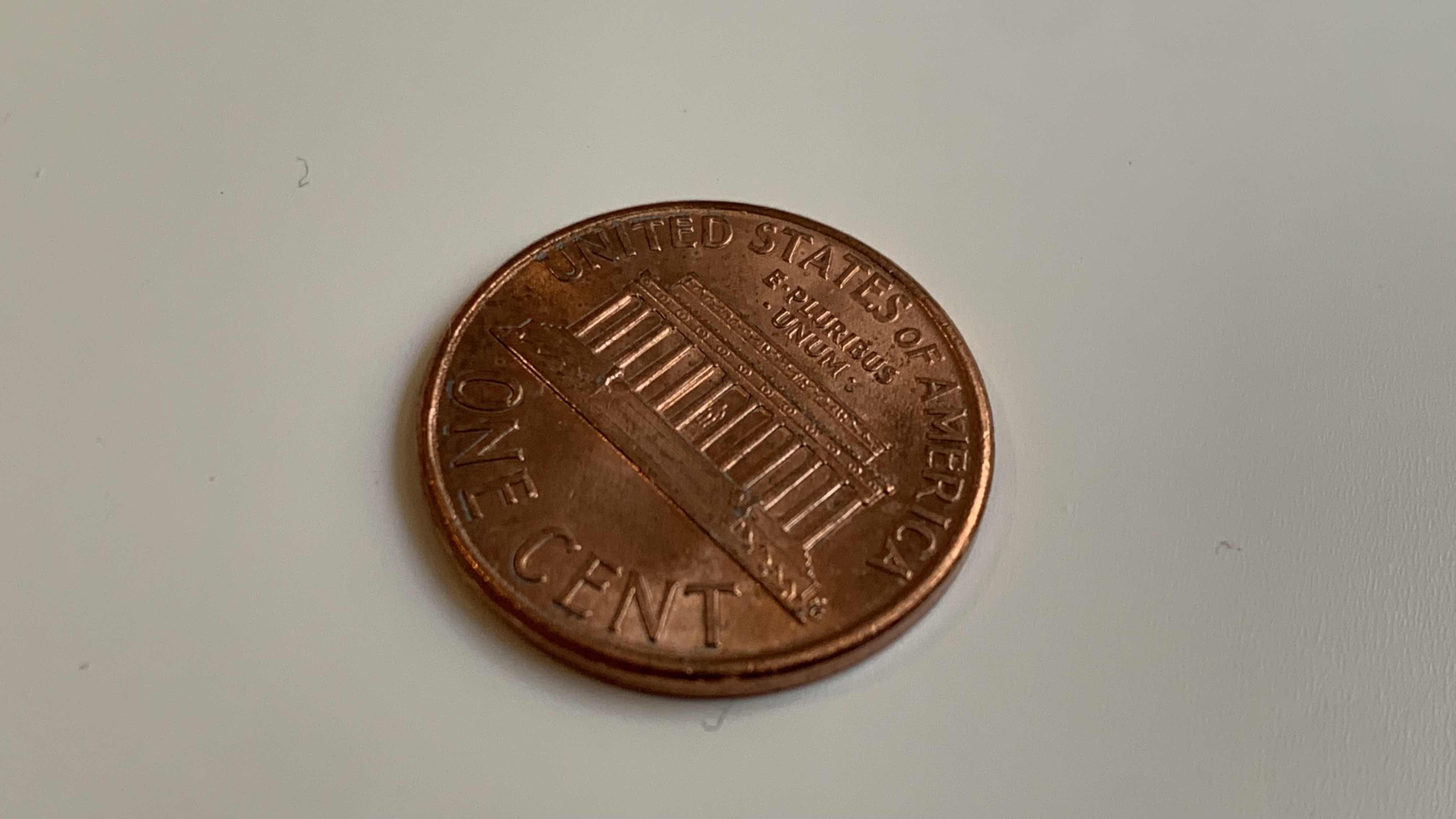 Partial-Plating-Error?-1990-Lincoln-Cent-With-Incomplete-Copper-Plating?